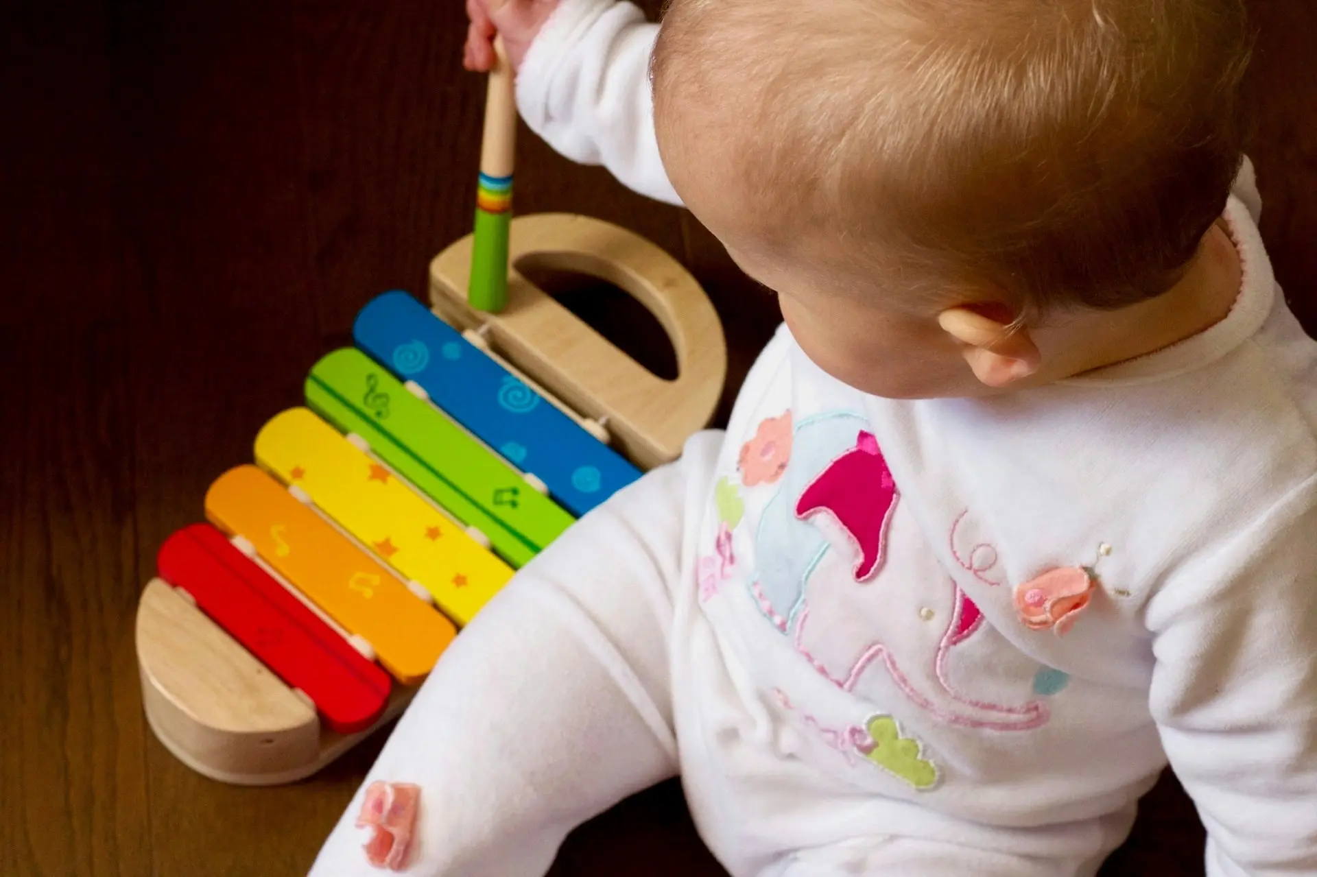 Baby Spielsachen, die die Entwicklung fördern