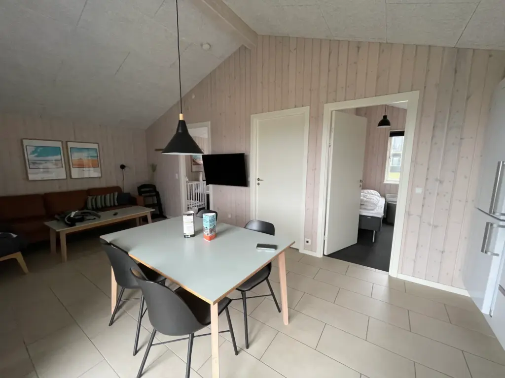 Lalandia Ferienhaus Active 4 – Wohn-Essbereich (Søndervig)