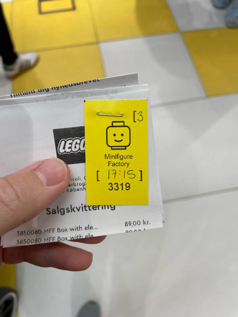LEGO Minifigure Factory in Kopenhagen