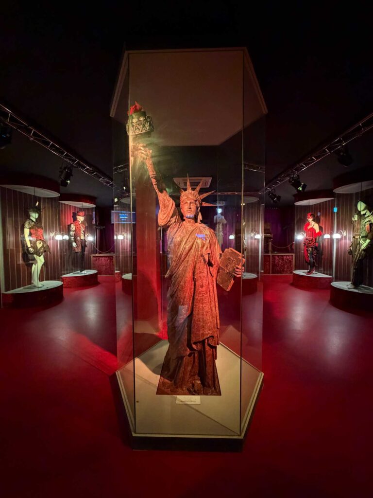 Freiheitsstatue aus Schokolade gefertigt. Zu sehen im Choco Story Schokoladenmuseum in Colmar